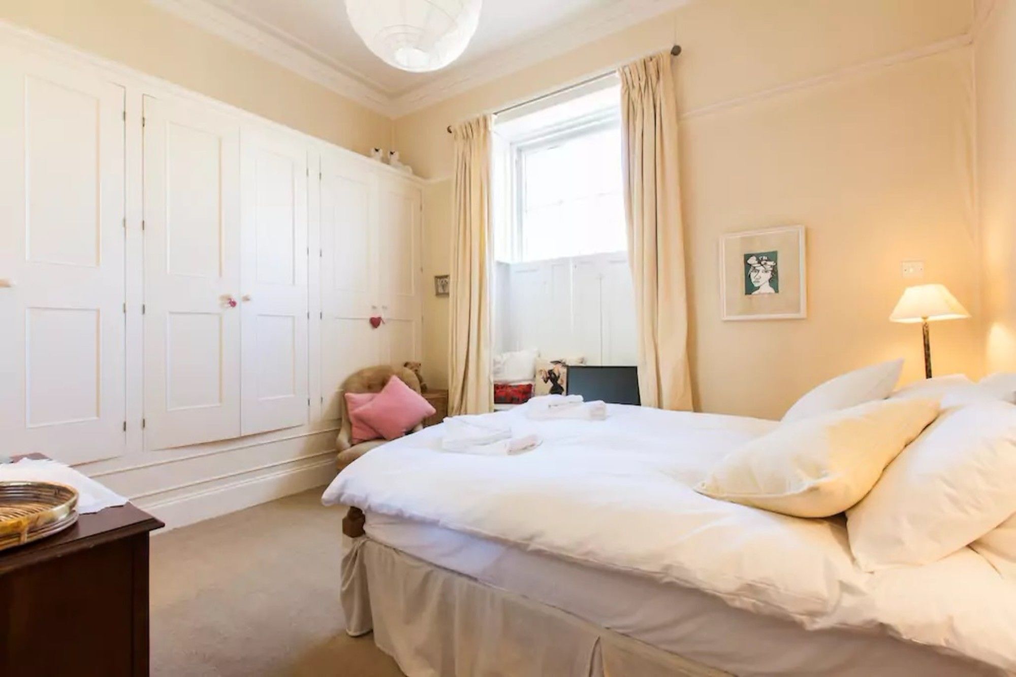 1 Bedroom New Town Flat Sleeps 2 *